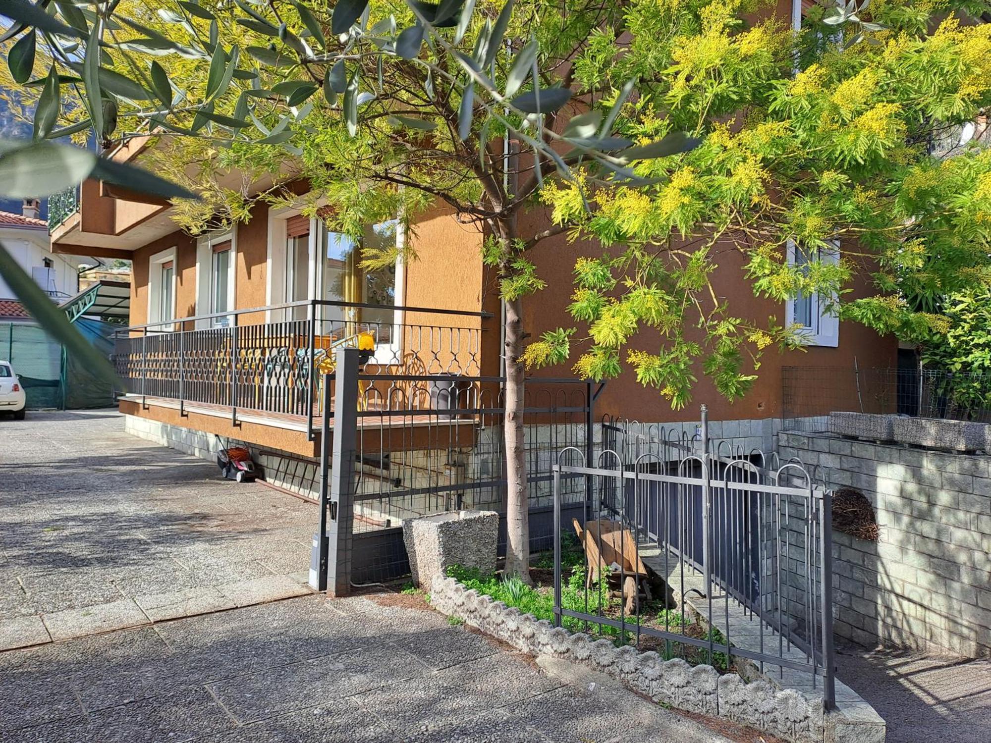 Oma Margareta Apartment Limone sul Garda Esterno foto