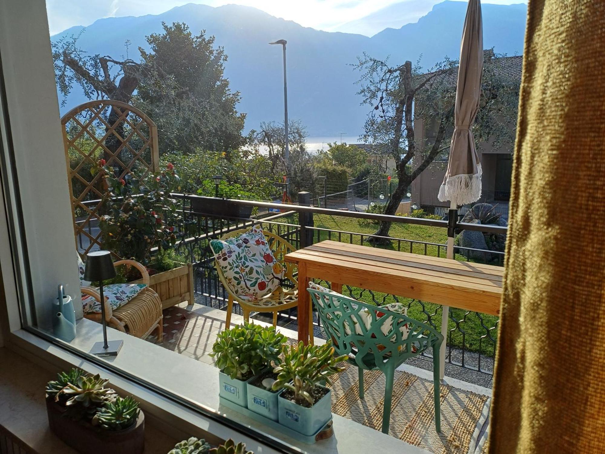 Oma Margareta Apartment Limone sul Garda Esterno foto